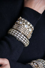 Load image into Gallery viewer, Varnika Bangle Set