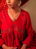 Load image into Gallery viewer, Maneeka Necklace