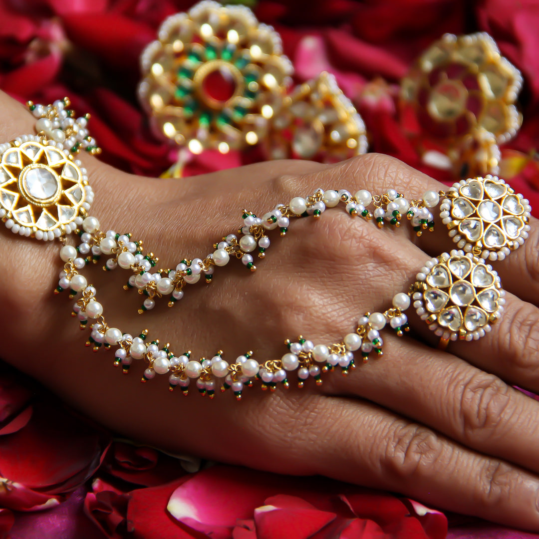 Kashi Hathphool