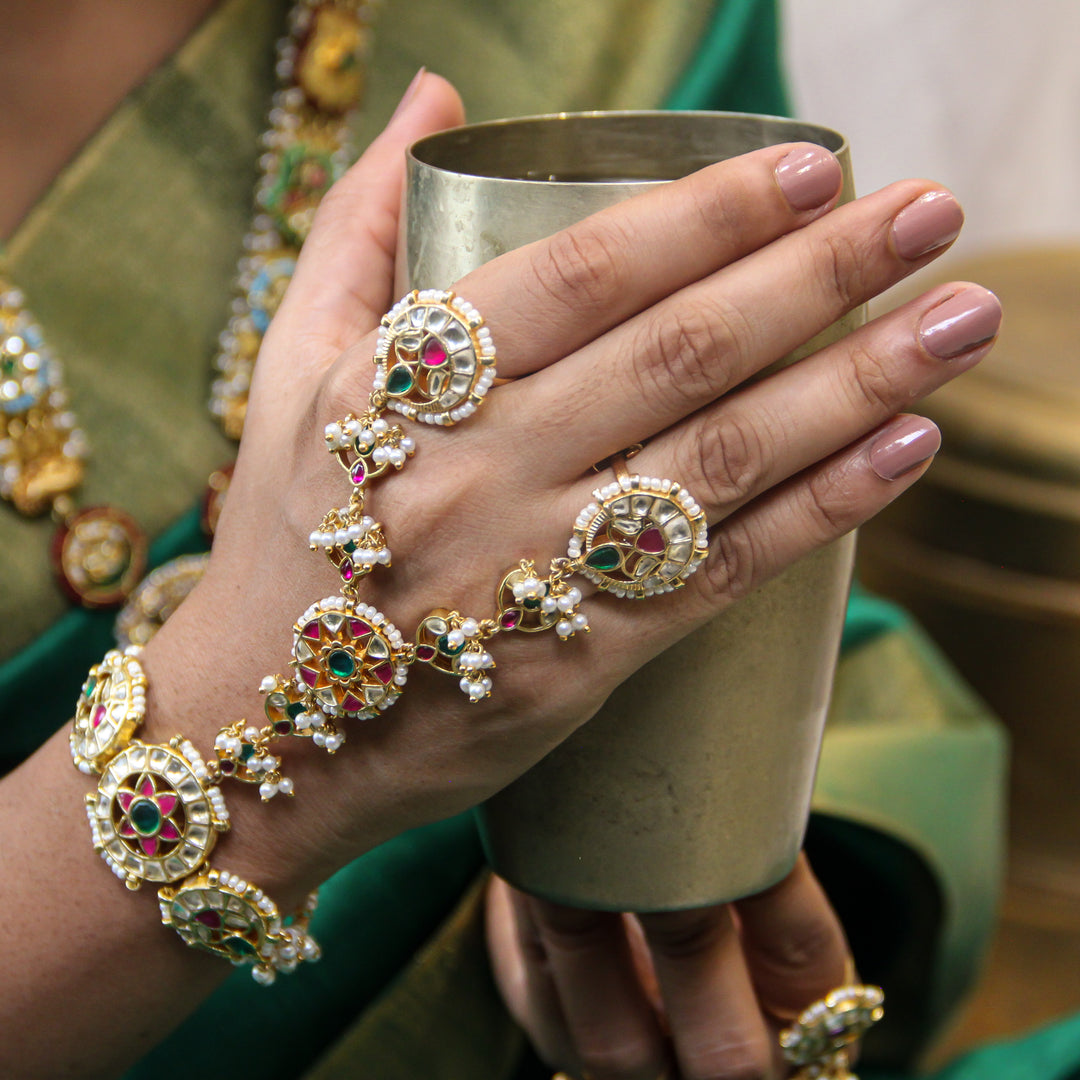 Ajara HathPhool