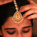 Load image into Gallery viewer, Chaarubala Maangtika
