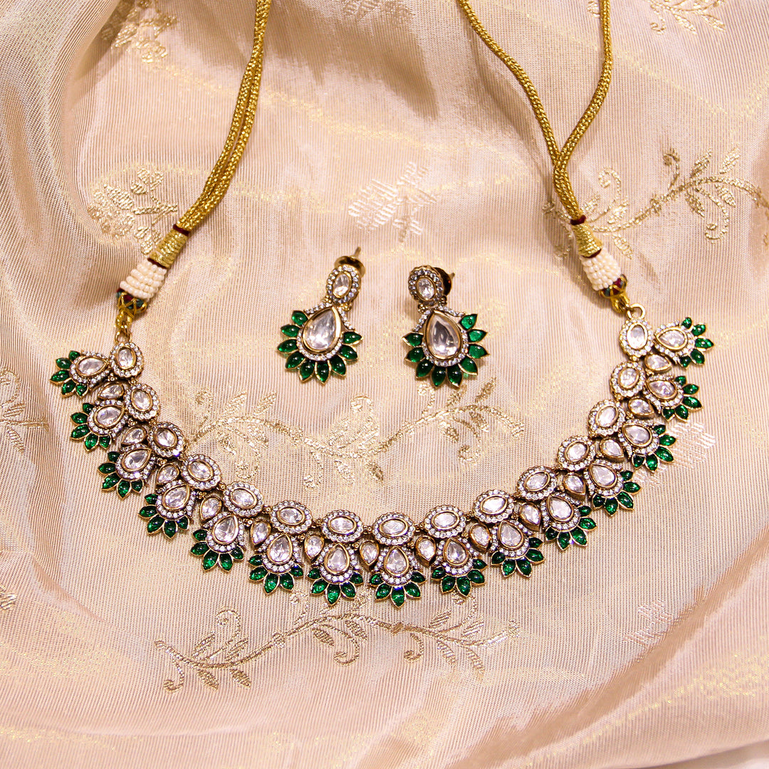 Daliha Necklace