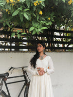 Load image into Gallery viewer, Prathama Necklace
