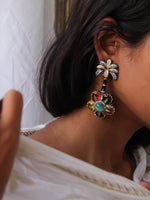 Load image into Gallery viewer, Madhu Malti Necklace and Earring
