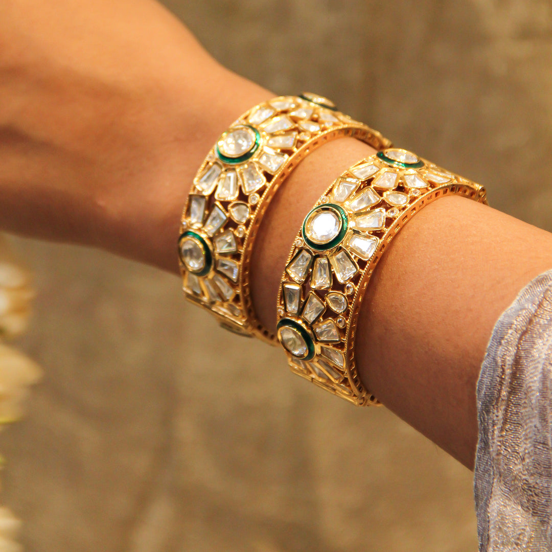 Anissa Bangles