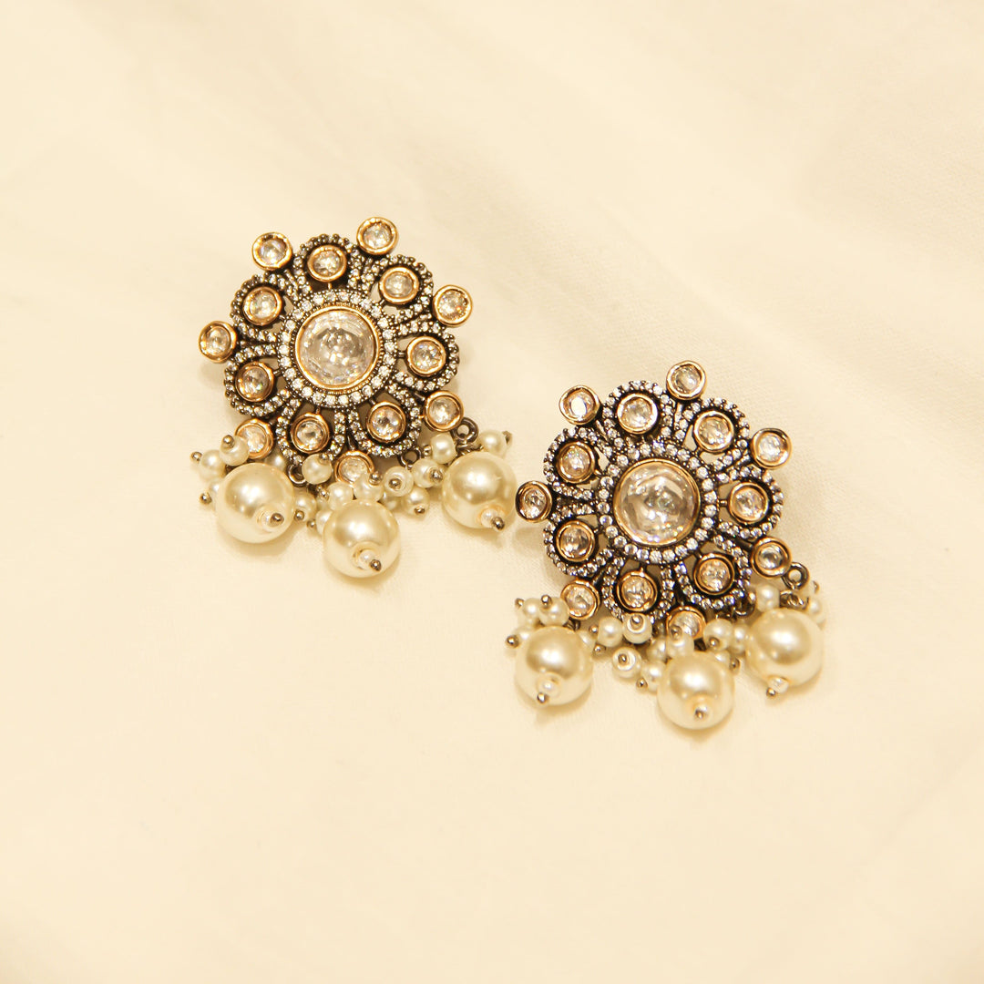 Madhura Necklace