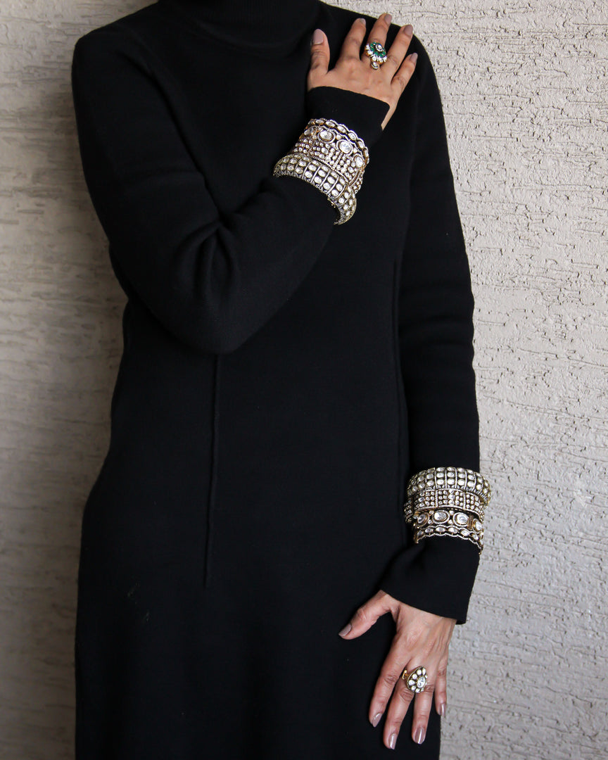 Varnika Bangle Set
