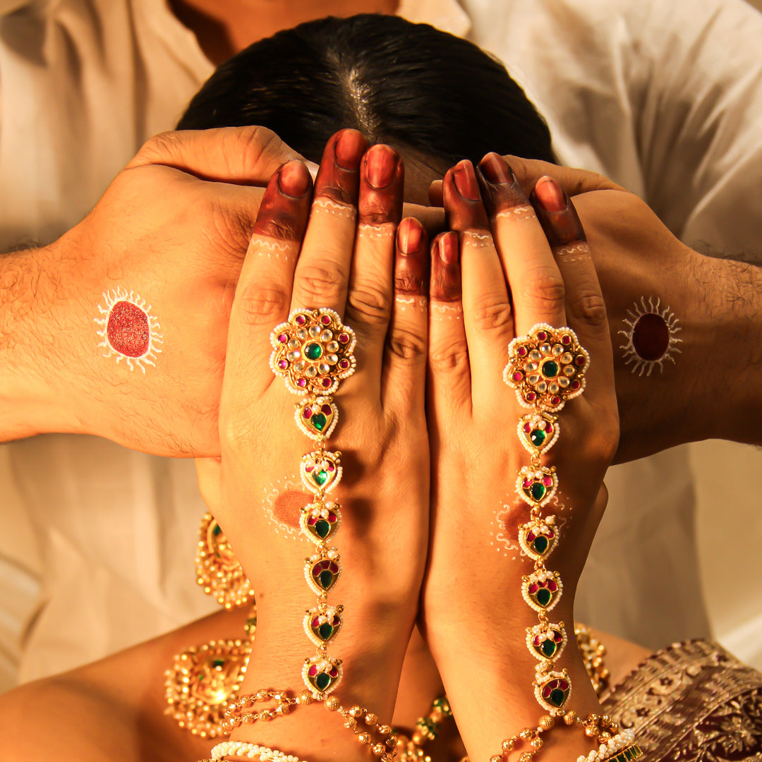 Kaamika Chuda Set & Hathphool