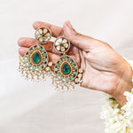Load image into Gallery viewer, Daivi earring
