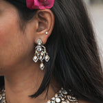 Load image into Gallery viewer, Revati Necklace Set
