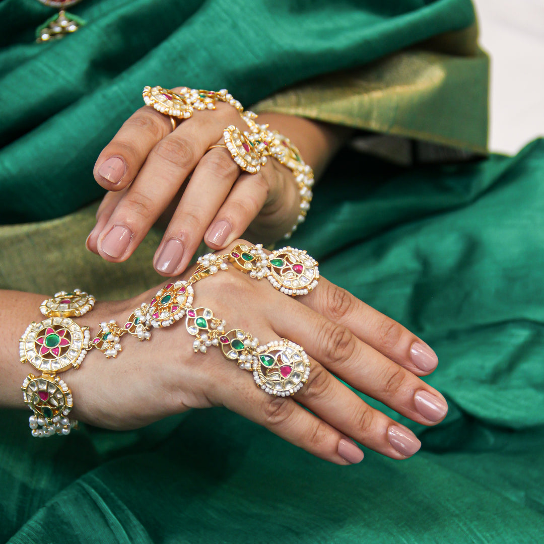 Ajara HathPhool