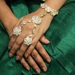 Load image into Gallery viewer, kaartika Hathphool
