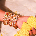 Load image into Gallery viewer, Gitika Chuda Set
