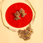 Load image into Gallery viewer, Narayani Necklace
