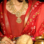 Load image into Gallery viewer, Surahi Necklace
