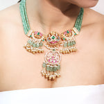 Load image into Gallery viewer, Carlene Necklace &amp; Maangtika
