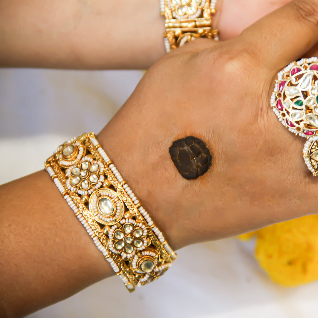 Aparajita Ring and Kada